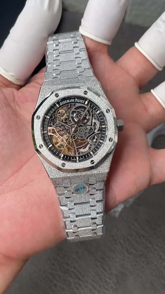 爱彼